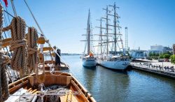 Nave Amerigo Vespucci