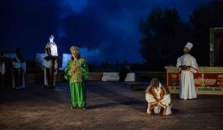 scena di "I Persiani"